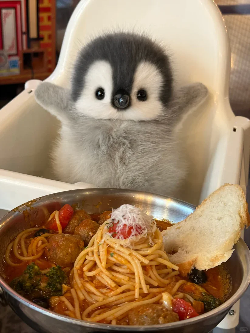 đ§đ§Pippin - Lifelike Penguin Plush Toy - Your Adorable Arctic Companion
